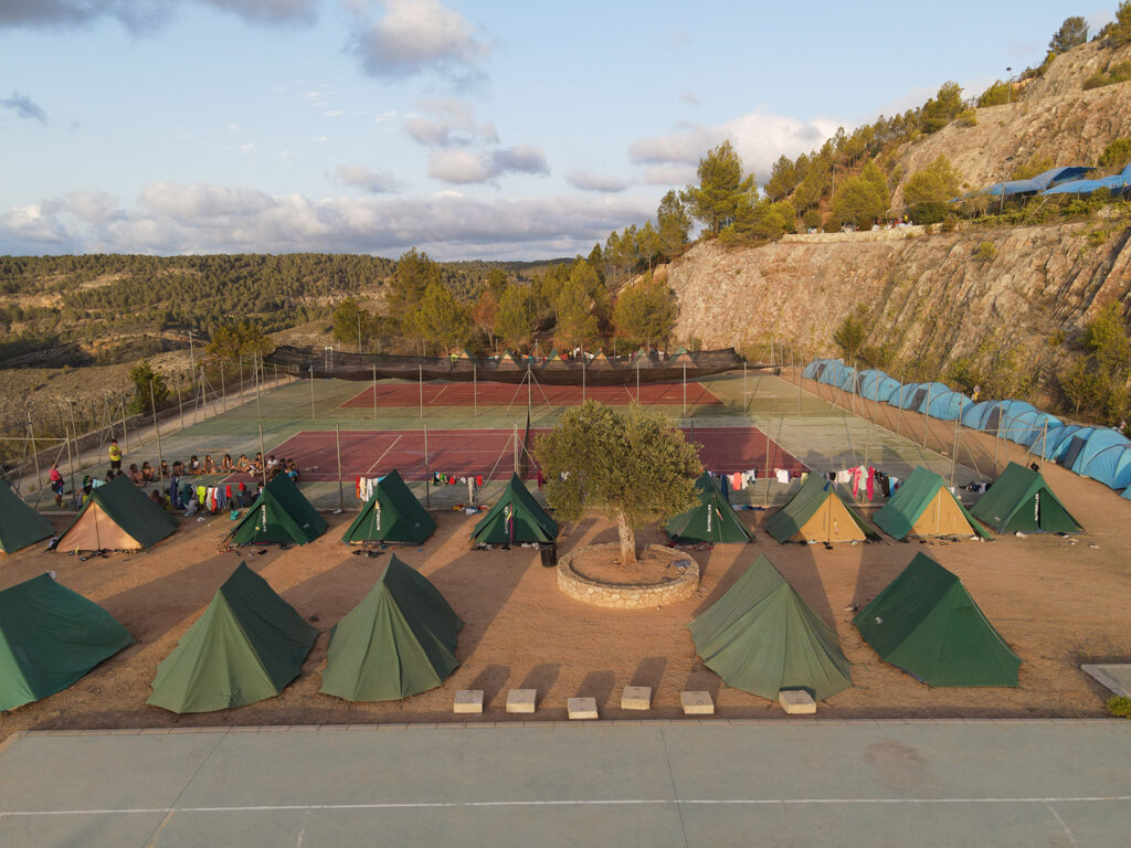 escalona camp campamento navarres